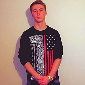 Meet your Posher, Tyler